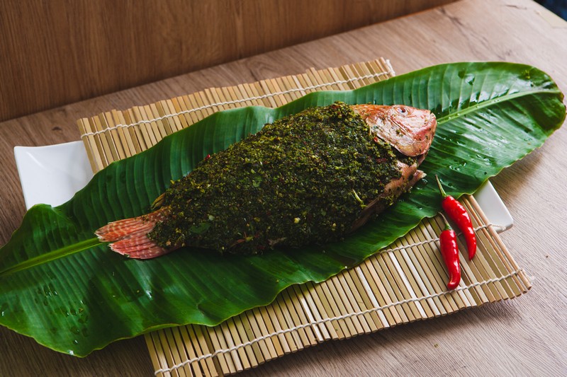 泰式香草魚｜新鮮香料醃製的美味魚【泰泰廚房】 花蓮好好玩