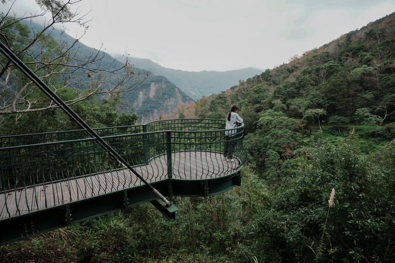 【卓溪好玩】瓦拉米步道｜壯闊山風吊橋、森林步道與日治遺跡，親子步道體驗 花蓮好好玩